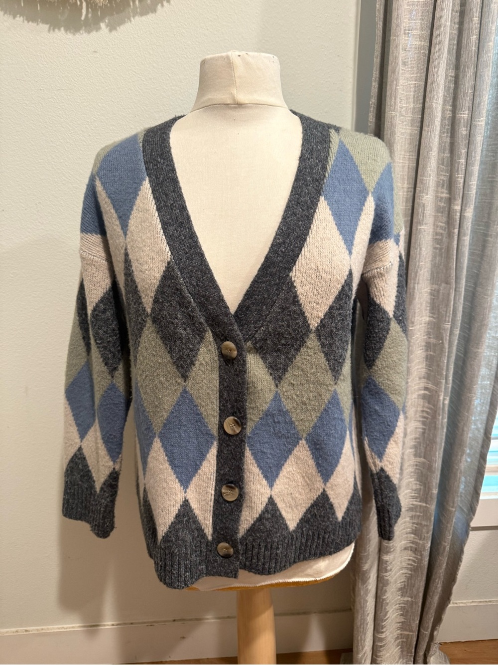 Argyle V-Neck Button Cardigan - Blue/Gray/Cream